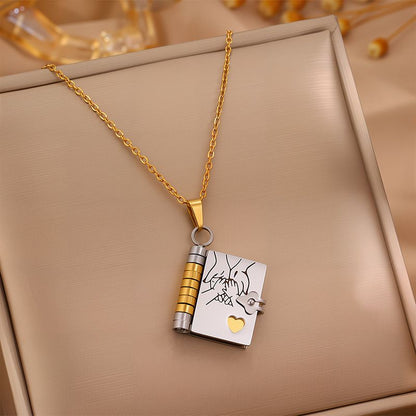 “Historia de Amor” Collar personalizado + box de regalo