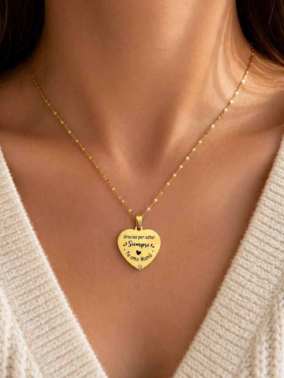 Collar Grabado "Feliz día Mamá"