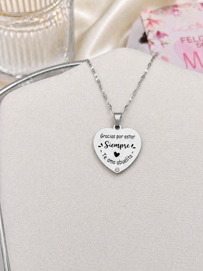 Collar Grabado "Feliz día Mamá"