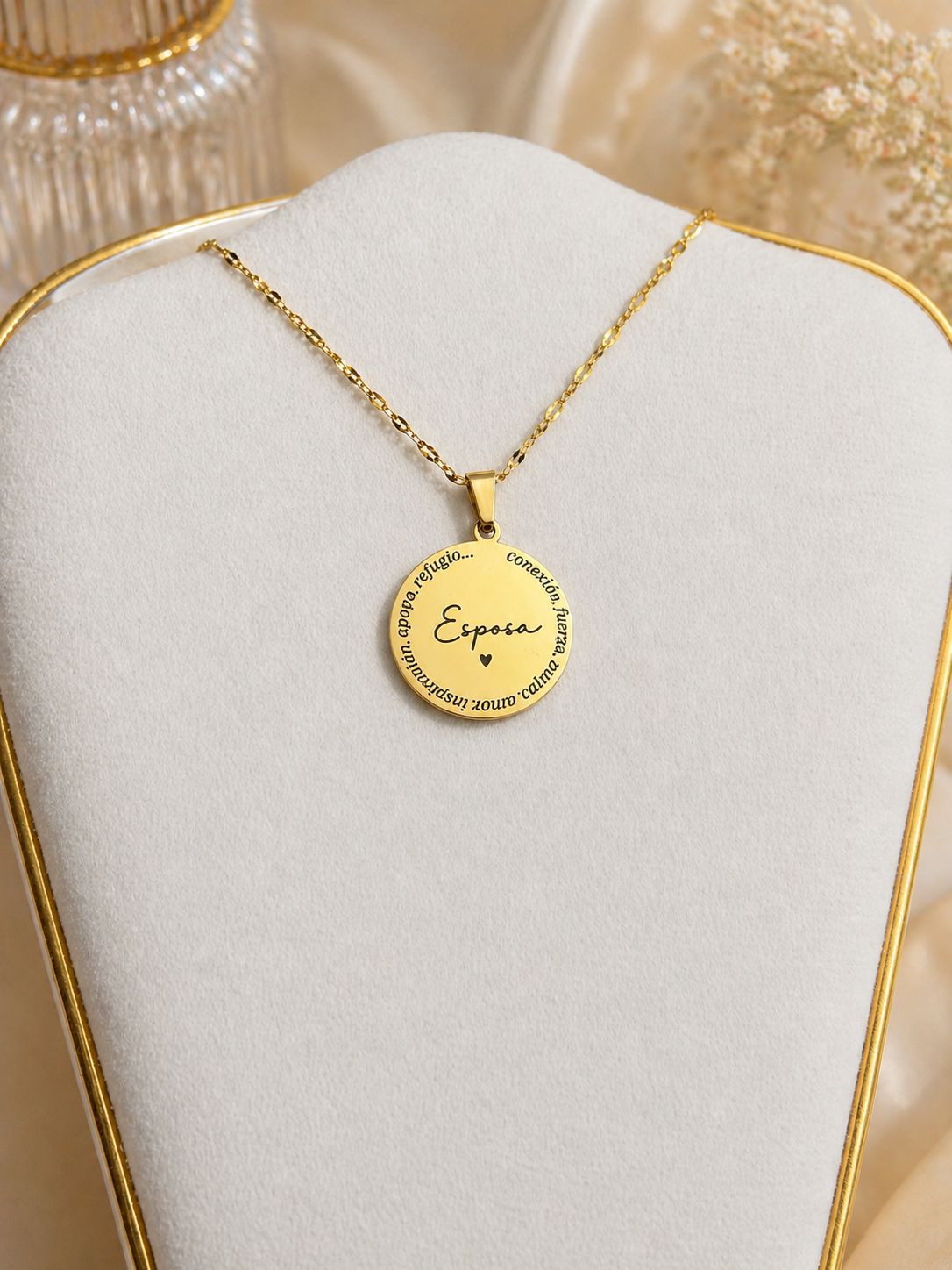 Collar Grabado "Feliz día Mamá"